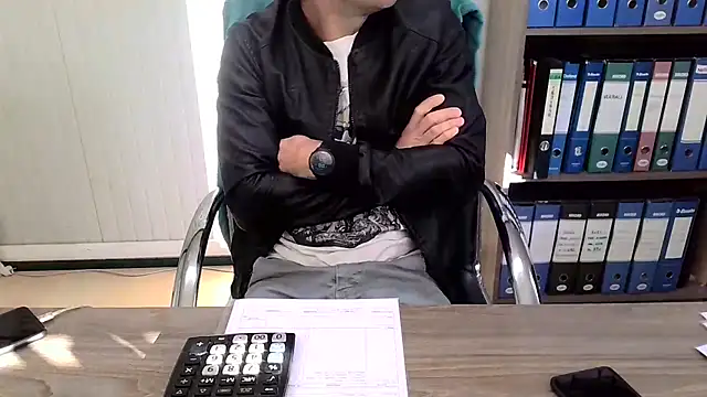 Evasionee online show from November 4, 2025, 7:34 am