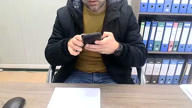 Snapshot of Evasionee chatting on February 11, 2026, 8:03 am Evasionee online show from February 11, 2026, 8:03 am