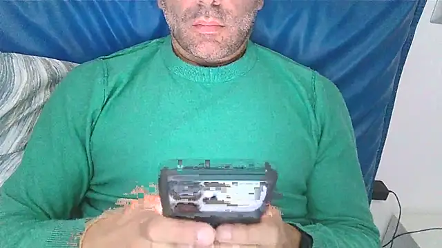 Evasionee online show from October 27, 2025, 9:05 pm