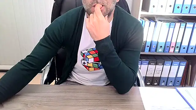 Evasionee online show from January 15, 2026, 7:45 am