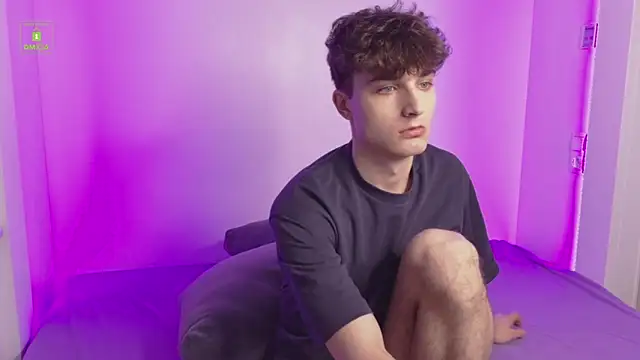 Snapshot of Richard_steele_hot chatting on February 7, 2026, 3:20 pm Richard steele hot online show from February 7, 2026, 3:20 pm