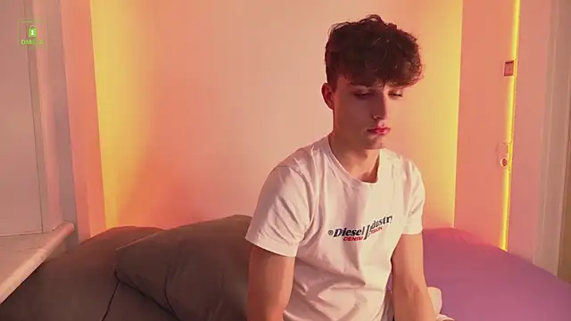 Snapshot of Richard_steele_hot chatting on February 6, 2026, 3:19 pm Richard steele hot online show from February 6, 2026, 3:19 pm