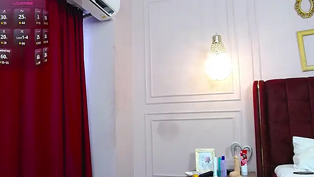 kittykelly online show from December 3, 2025, 8:03 am