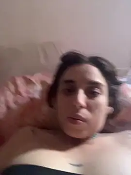 Snapshot of gigi333regi chatting on November 21, 2025, 4:50 pm gigi333regi online show from November 21, 2025, 4:50 pm