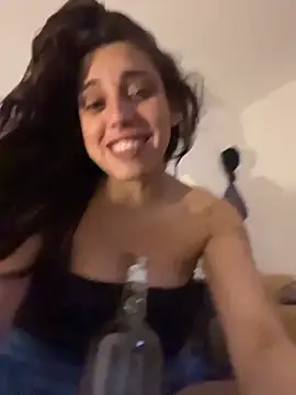 Snapshot of gigi333regi chatting on February 20, 2026, 7:21 am gigi333regi online show from February 20, 2026, 7:21 am