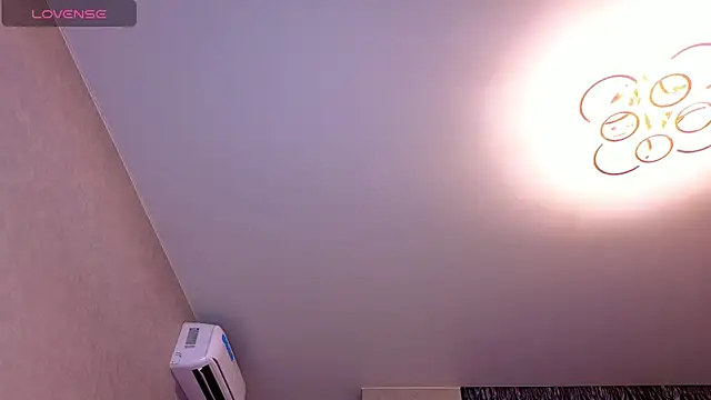 Snapshot of KittieHeart chatting on March 3, 2026, 11:34 pm KittieHeart online show from March 3, 2026, 11:34 pm