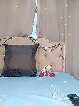 eva delight  online show from November 18, 2025, 11:02 am