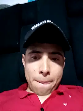 robinhd1234 online show from February 4, 2026, 11:44 pm