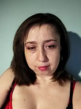 MaryKiki5619 online show from May 8, 2026, 7:28 pm