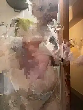 Snapshot of Laguna_18 chatting on November 5, 2025, 2:31 pm Laguna 18 online show from November 5, 2025, 2:31 pm