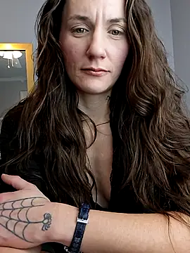 SkyDancerJade online show from April 9, 2026, 1:07 am