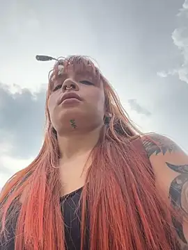 GiaStonne online show from December 18, 2025, 7:29 pm