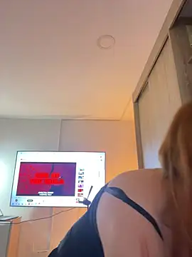 GiaStonne online show from January 9, 2026, 2:40 am