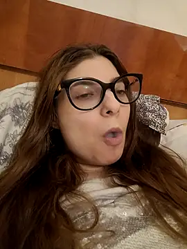 sweetbabygirlforyou online show from July 28, 2026, 7:27 am