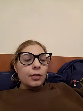 Snapshot of sweetbabygirlforyou chatting on April 15, 2026, 4:00 pm sweetbabygirlforyou online show from April 15, 2026, 4:00 pm