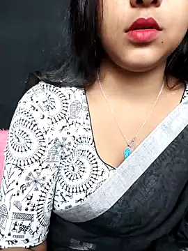 Mampykolkata online show from February 24, 2026, 6:42 pm