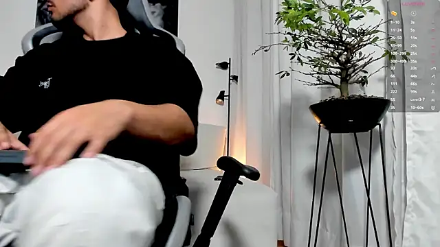 IamKael  online show from February 12, 2026, 2:22 am