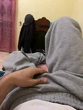 Unique-Man online show from January 14, 2026, 10:13 pm