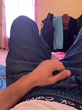 Snapshot of Unique-Man chatting on February 16, 2026, 1:10 pm Unique-Man online show from February 16, 2026, 1:10 pm