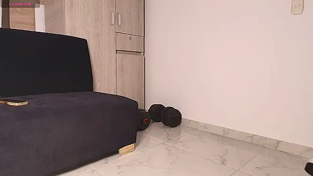 Kesha rosse  online show from March 4, 2026, 5:15 am