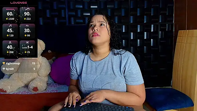 Snapshot of Kesha_rosse_ chatting on October 28, 2025, 4:24 am Kesha rosse  online show from October 28, 2025, 4:24 am