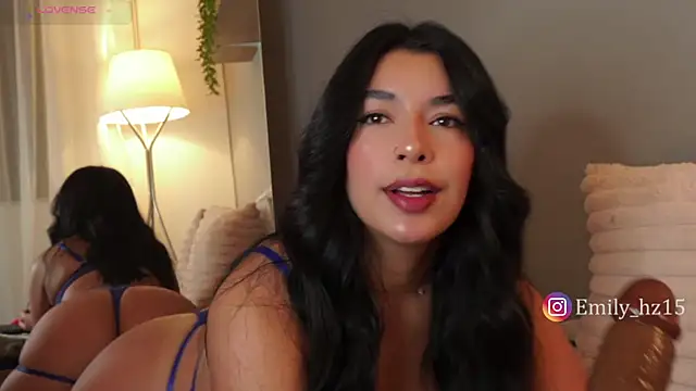 Missemily 11 online show from June 25, 2026, 9:36 am