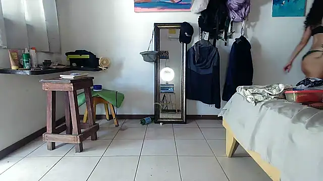 eleganceafterdark online show from February 19, 2026, 6:38 pm