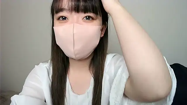 yua chan00 online show from November 3, 2025, 11:25 am