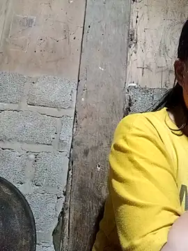 Snapshot of Noelle-e chatting on March 6, 2026, 5:35 am Noelle-e online show from March 6, 2026, 5:35 am