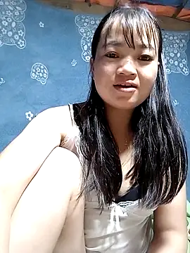 Snapshot of Noelle-e chatting on March 3, 2026, 11:34 pm Noelle-e online show from March 3, 2026, 11:34 pm