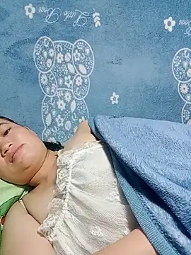 Snapshot of Noelle-e chatting on March 8, 2026, 12:16 am Noelle-e online show from March 8, 2026, 12:16 am