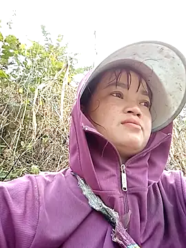 Snapshot of Noelle-e chatting on March 31, 2026, 4:14 am Noelle-e online show from March 31, 2026, 4:14 am