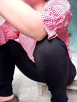 Snapshot of Phoena-a chatting on March 27, 2026, 2:31 am Phoena-a online show from March 27, 2026, 2:31 am