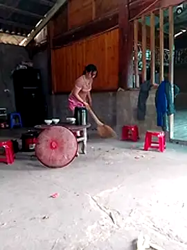 Snapshot of Phoena-a chatting on April 1, 2026, 3:52 am Phoena-a online show from April 1, 2026, 3:52 am