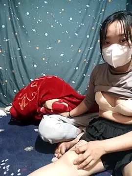 Snapshot of Phoena-a chatting on February 13, 2026, 12:05 pm Phoena-a online show from February 13, 2026, 12:05 pm