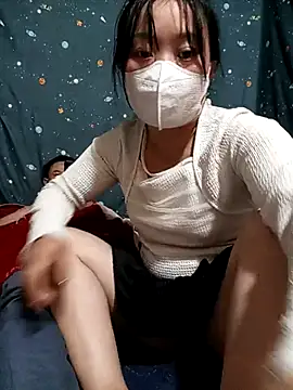 Snapshot of Phoena-a chatting on February 17, 2026, 5:05 am Phoena-a online show from February 17, 2026, 5:05 am