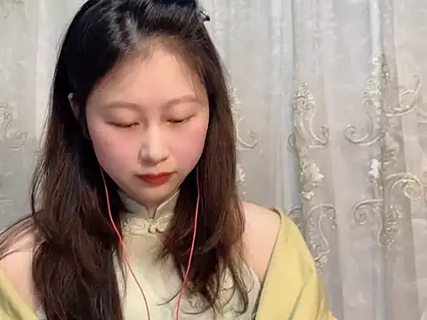 nuannuan35593 online show from October 25, 2025, 3:34 pm