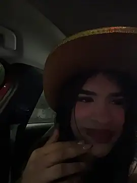 Snapshot of Tatishernandez chatting on November 1, 2025, 2:51 am Tatishernandez online show from November 1, 2025, 2:51 am