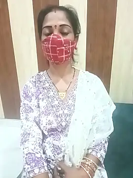 Snapshot of Janvi_kapor chatting on October 25, 2025, 9:52 am Janvi kapor online show from October 25, 2025, 9:52 am