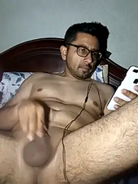 Leocuma82 online show from December 20, 2025, 3:31 am