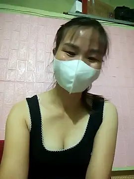 Donatella28 online show from October 28, 2025, 12:48 pm