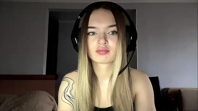 Snapshot of MargBialke chatting on November 1, 2025, 10:53 am MargBialke online show from November 1, 2025, 10:53 am