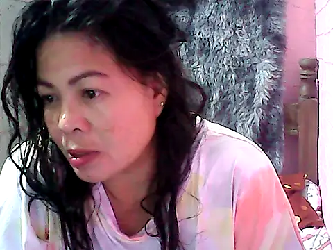 Titiesfuck69 online show from February 11, 2026, 1:33 pm