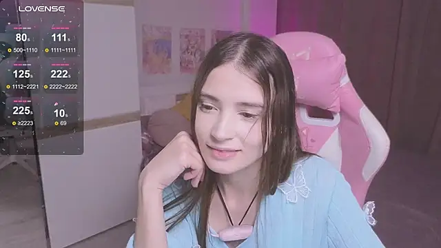 Snapshot of Hana_flo chatting on October 27, 2025, 2:51 pm Hana flo online show from October 27, 2025, 2:51 pm