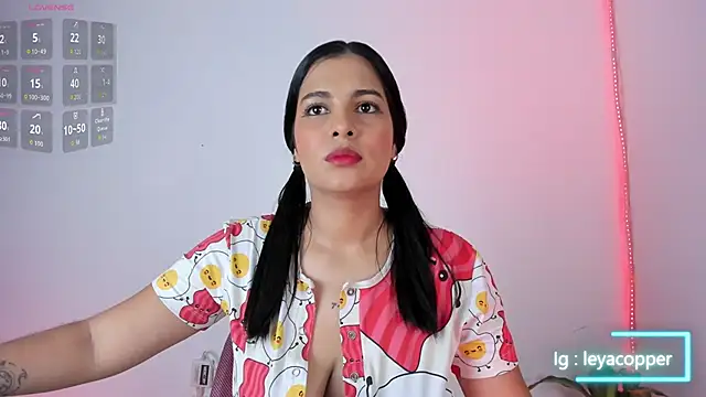 Snapshot of Leyacopper_ chatting on June 1, 2026, 11:15 pm Leyacopper online show from June 1, 2026, 11:15 pm