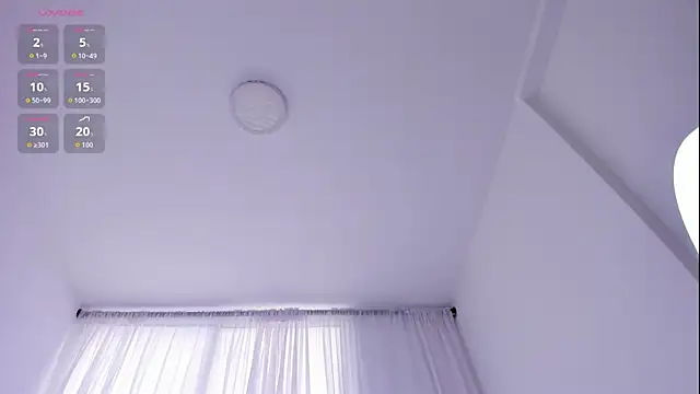 Snapshot of Leyacopper_ chatting on November 13, 2025, 8:35 pm Leyacopper online show from November 13, 2025, 8:35 pm