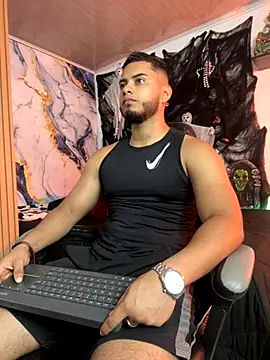 Tiler wolker online show from October 28, 2025, 7:46 pm