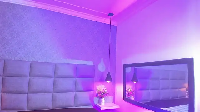 Luna Bella3 online show from January 17, 2026, 11:47 am