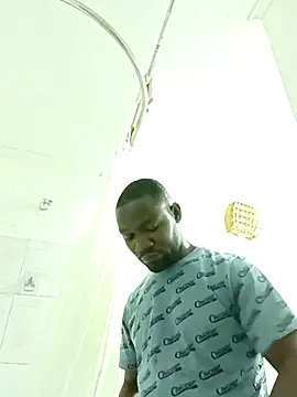 shoodly99 online show from March 6, 2026, 2:39 am