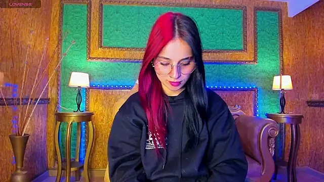 Ale sweety  online show from December 15, 2025, 12:33 pm